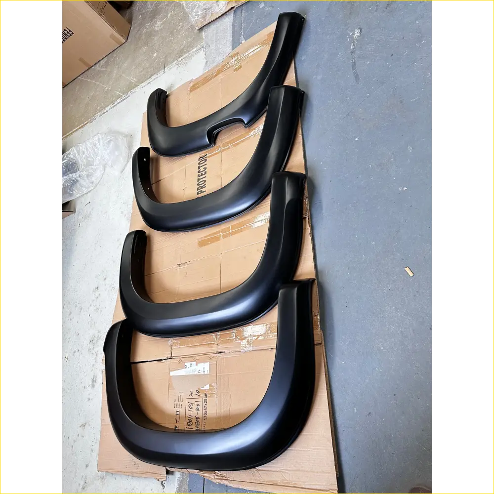 Fender Flare Mitsubishi Triton 2019-2023 Smooth Style Matte Black