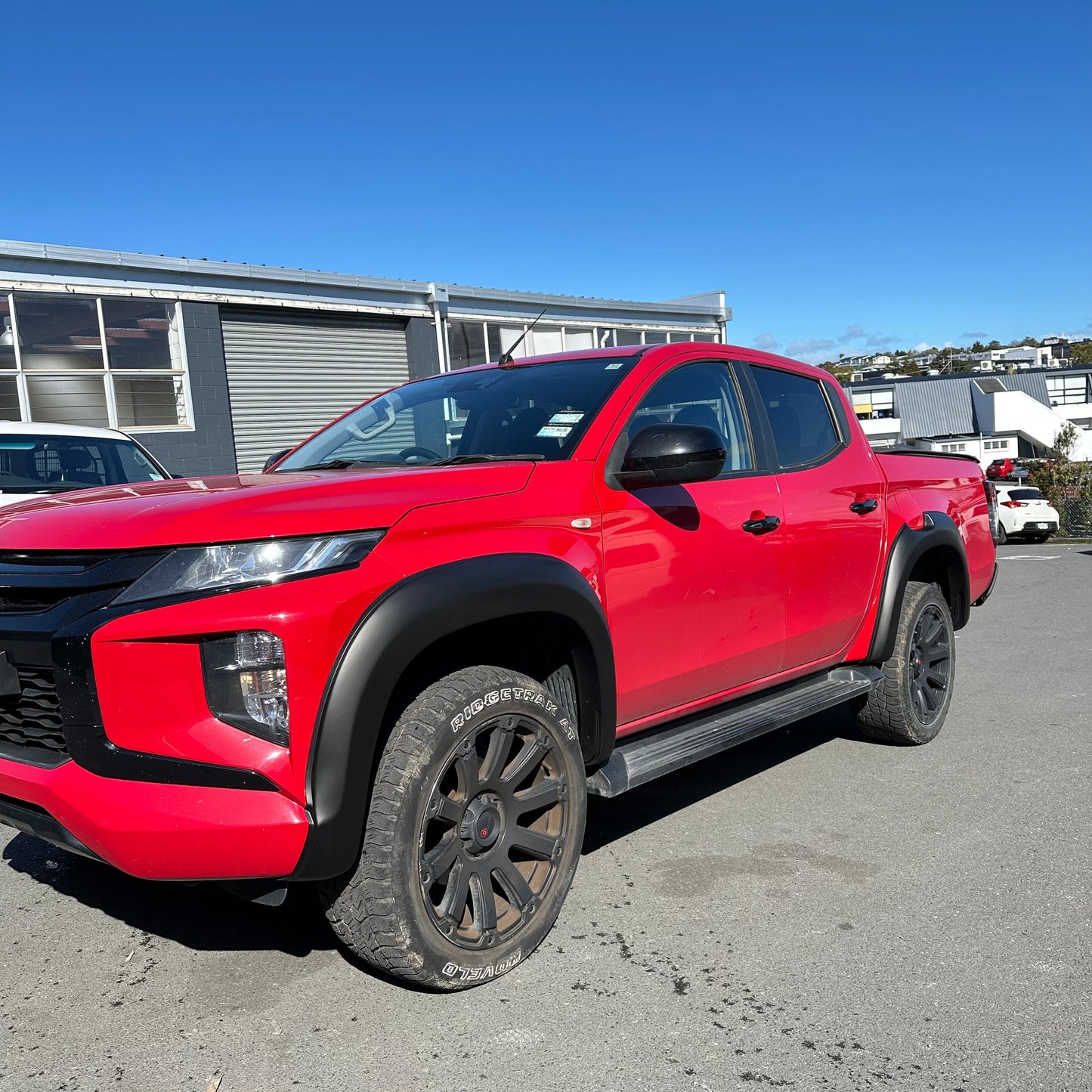Fender Flare Mitsubishi Triton 2019-2023 Smooth Style Matte Black