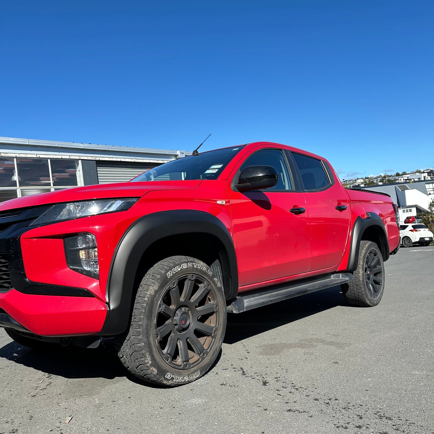 Fender Flare Mitsubishi Triton 2019-2023 Smooth Style Matte Black