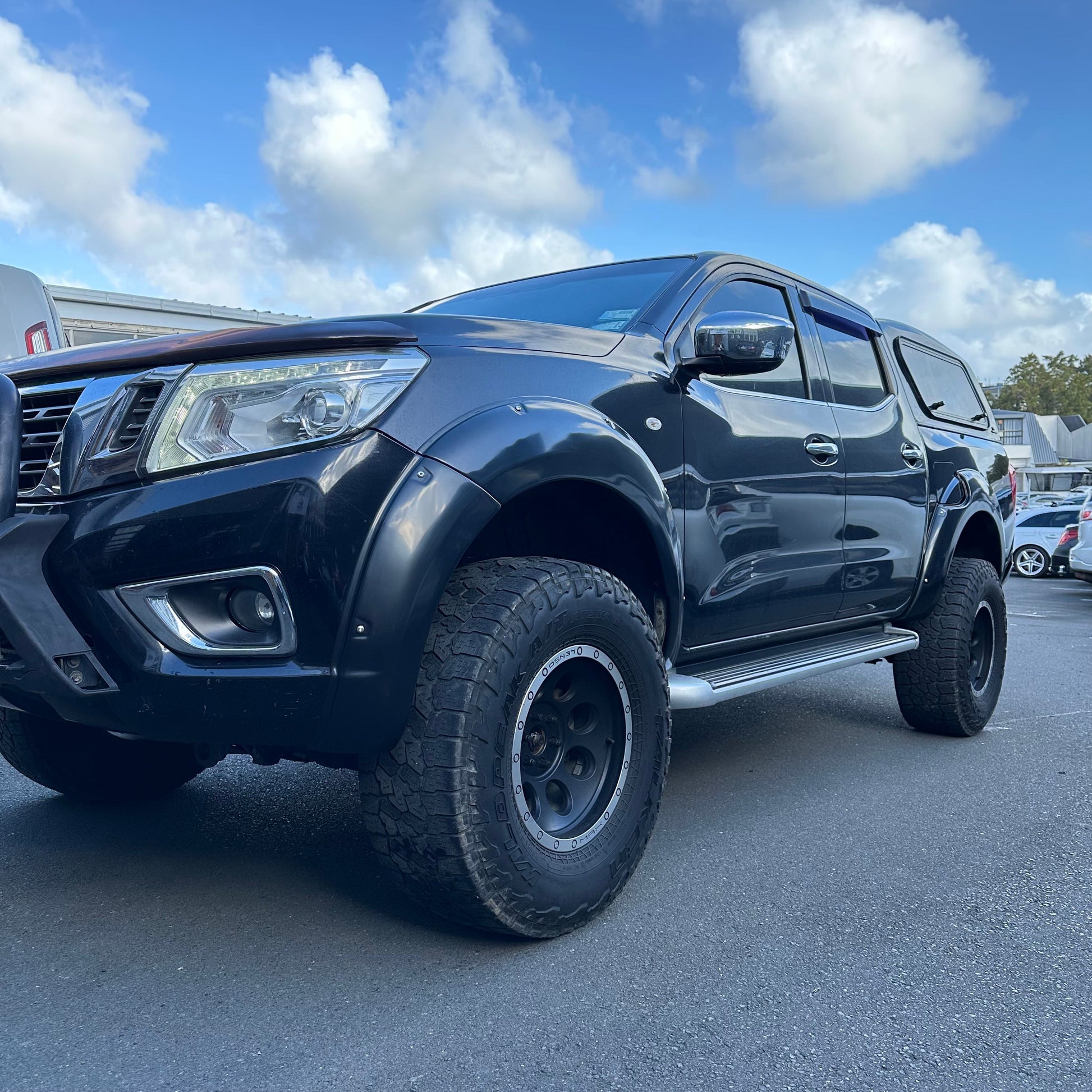 Fender Flare Nissan Navara NP300 2015-2020 ST/SL/ST-X Bolt Style