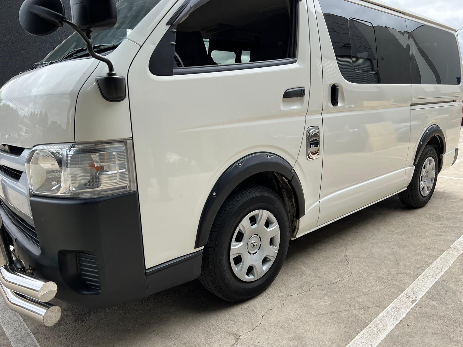 Fender Flare Toyota Hiace 2005-2019 Bolt Style Matte Black