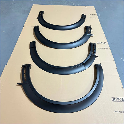 Fender flare toyota hiace 2005-2019 new sport style in matte black with molded mounting tabs and smooth glossy finish