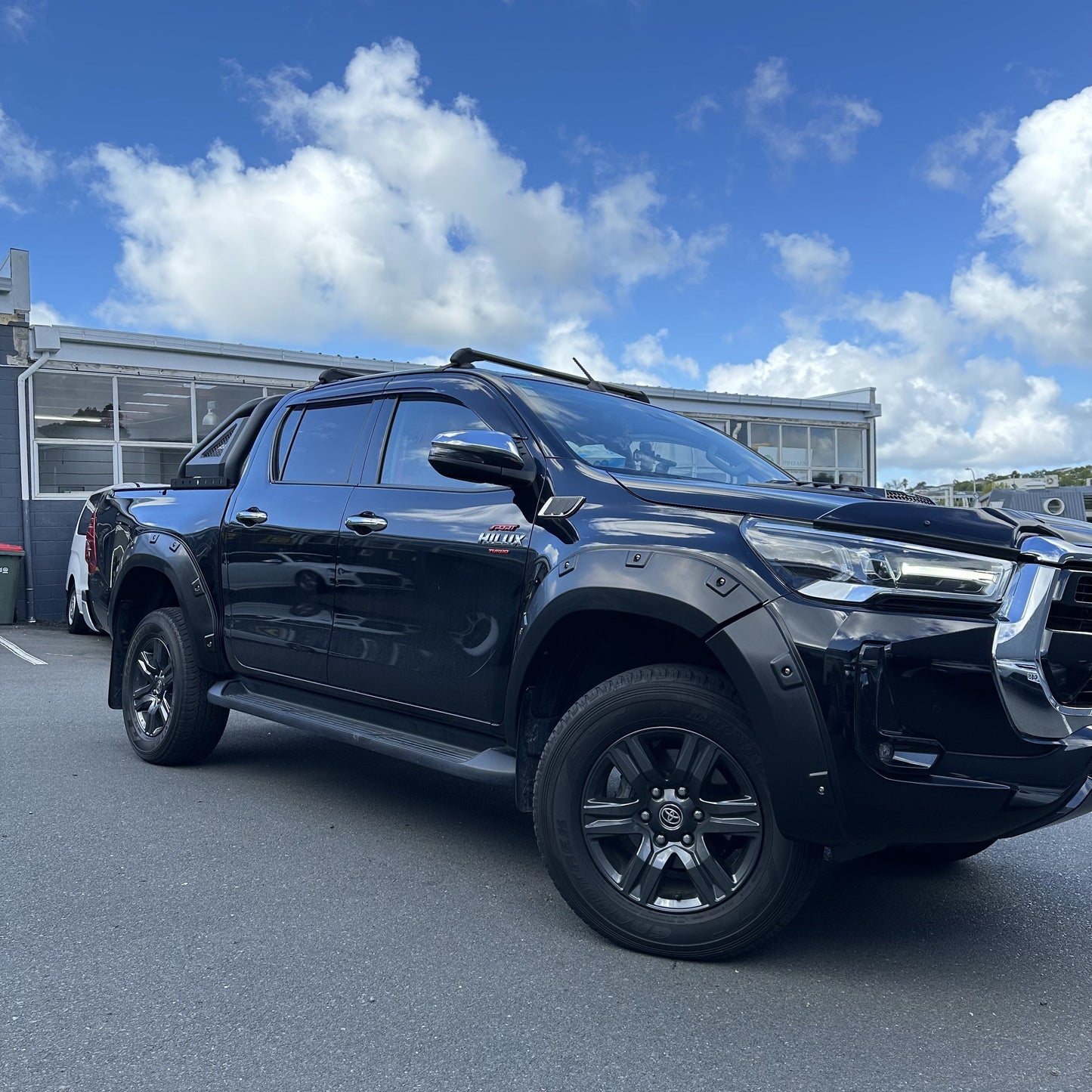 Fender Flare Toyota Hilux 2021-2024 SR/SR5 Bolt Style Matte Black