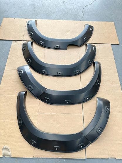 Fender Flare Toyota Hilux 2021-2024 SR/SR5 Bolt Style Matte Black