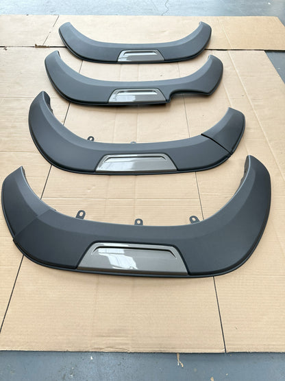 Fender Flare Toyota Hilux 2021-2024 SR/SR5 OEM Style with Grey layer