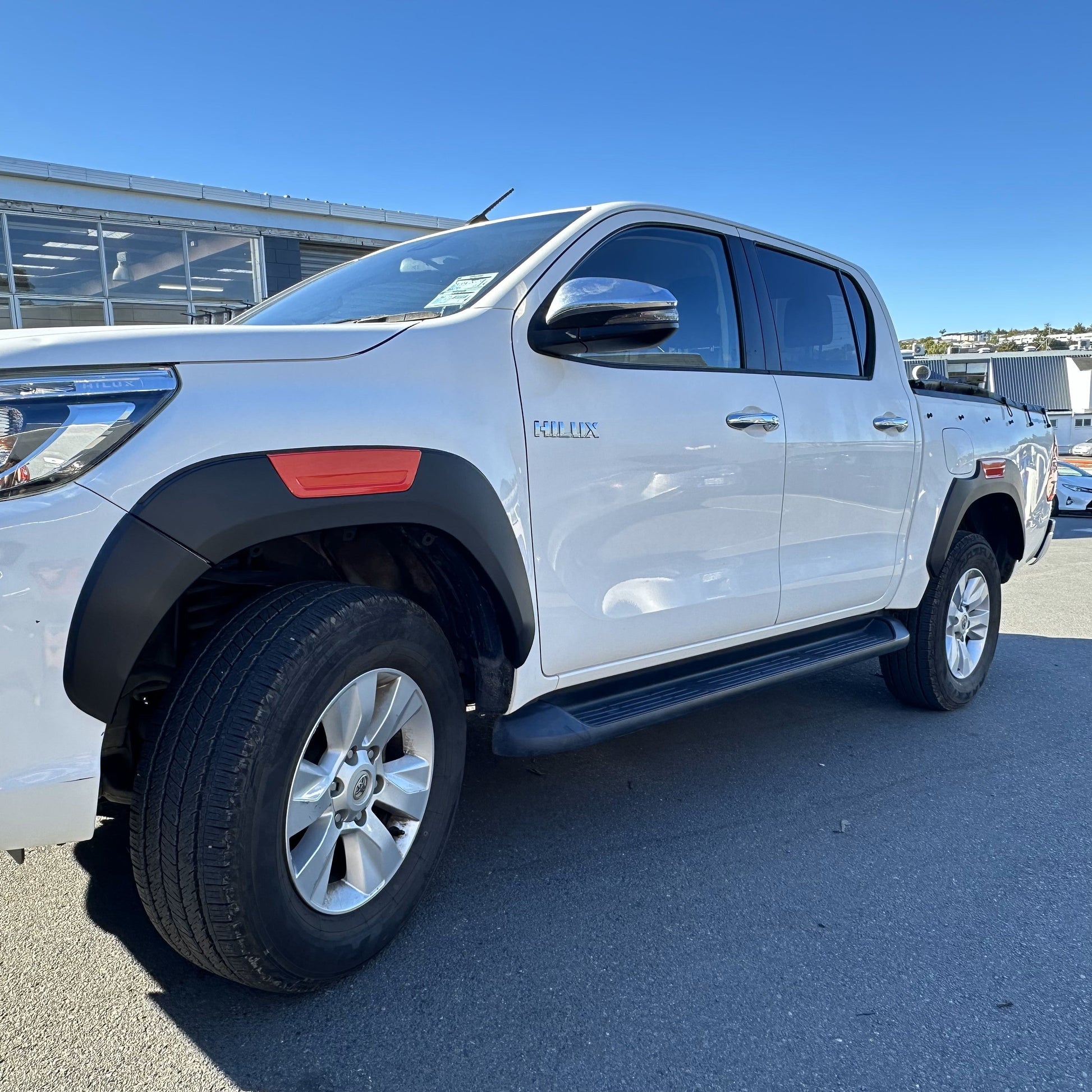 Fender Flare Toyota Hilux 2021-2024 SR/SR5 OEM Style with Red layer