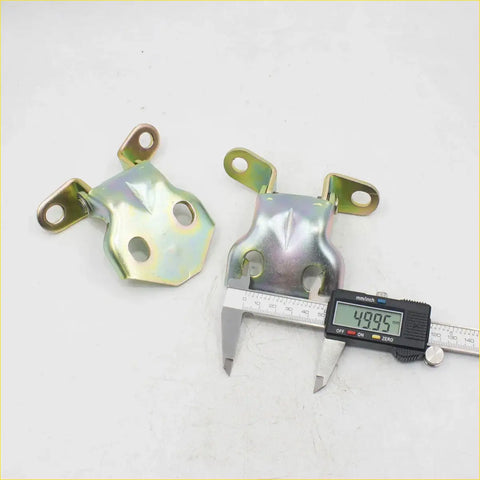 Front door hinge right for toyota hilux 1983-1991 galvanized metal car mount bracket with shiny surface and three holes