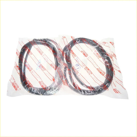 Front door weatherstrip made of black rubber for toyota hilux 1978-1983 in clear packaging with red toyota branding