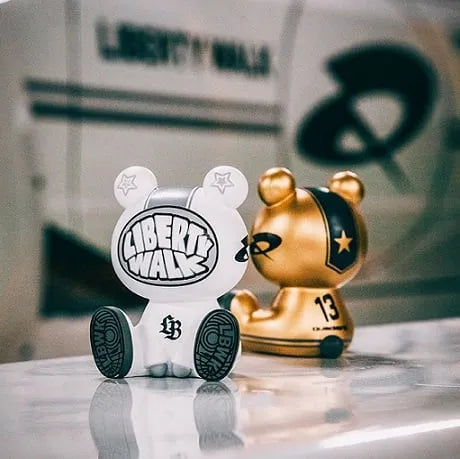 American Diorama Liberty Walk x Quadrant Collaboration 100% Kuma Toys