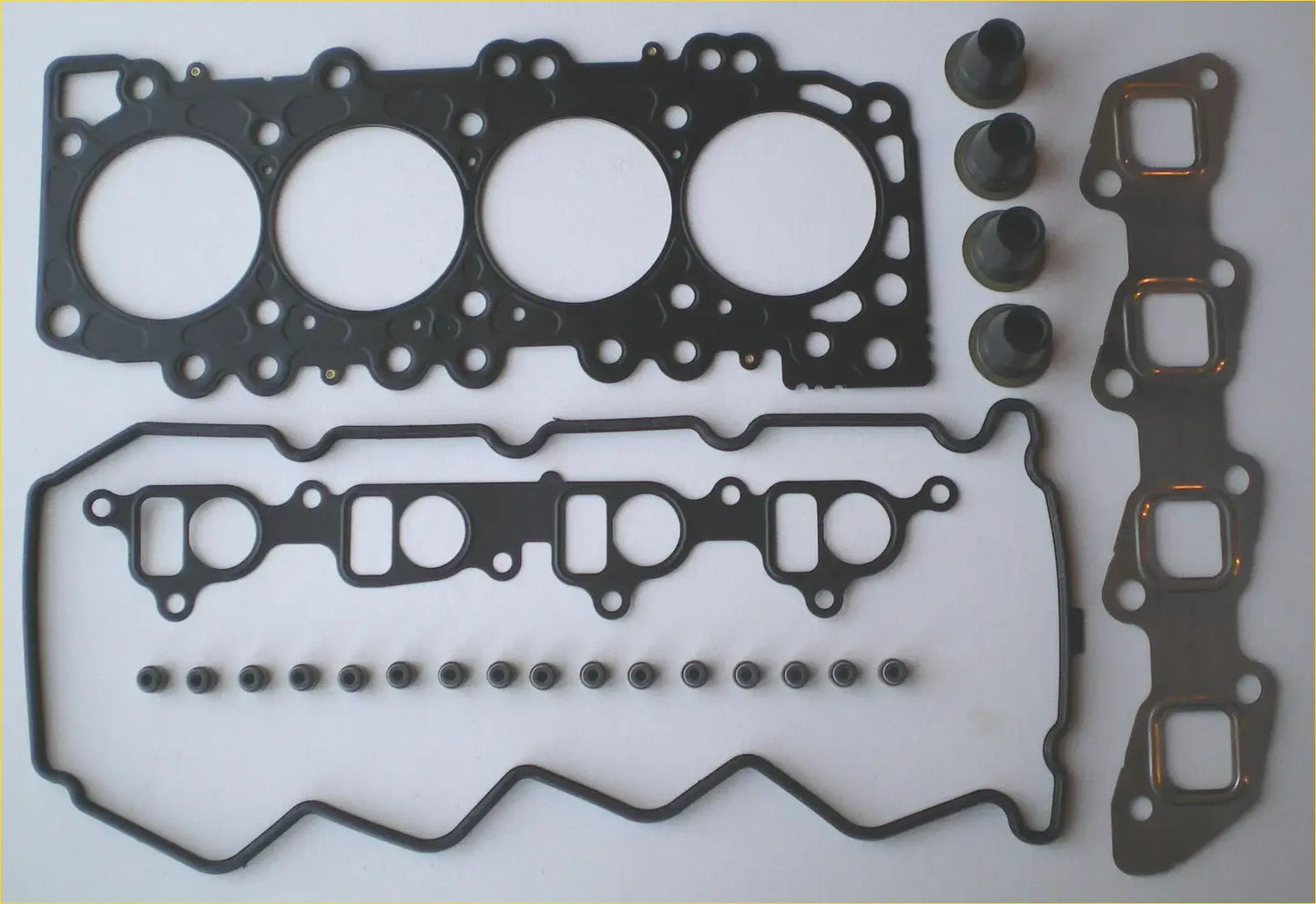 Head gasket set for Nissan X-Trail 2.2 Di TD Turbo Diesel YD22ETi (2001–2007)