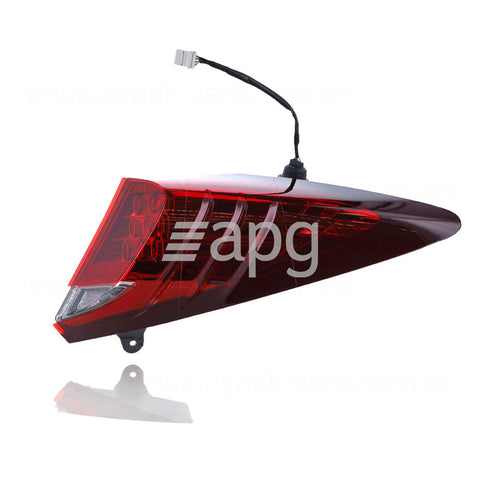 APG All Crash Tail Lamp Drivers Side Certified Suits