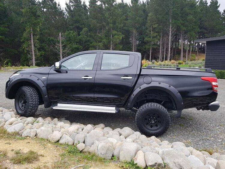 Kut Snake Flares for Mitsubishi Triton MQ Models