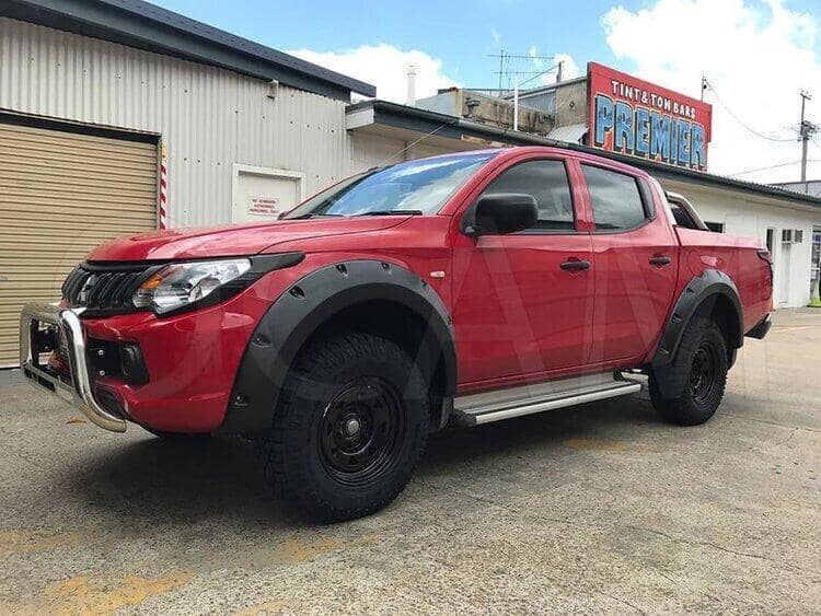 Kut Snake Flares for Mitsubishi Triton MQ Models