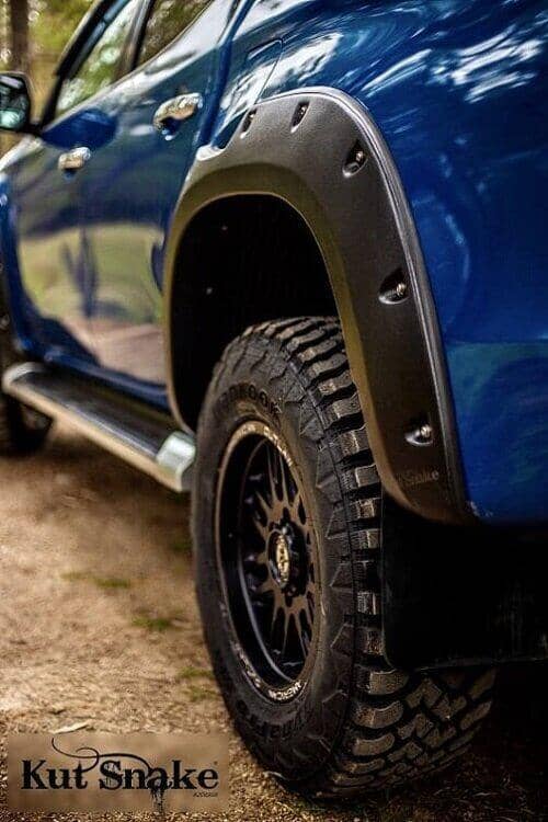 Kut Snake Flares for Mitsubishi Triton MR Models