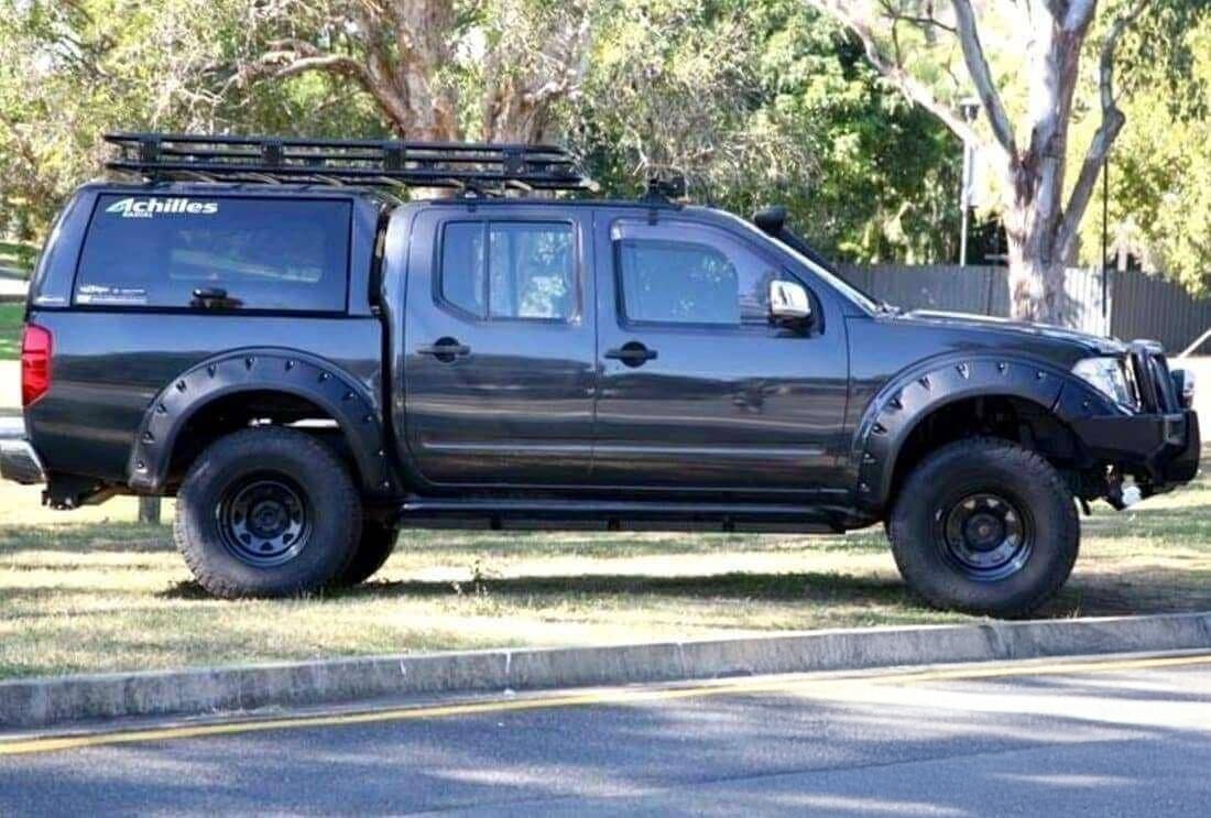 Kut Snake Flares for Nissan Navara D40
