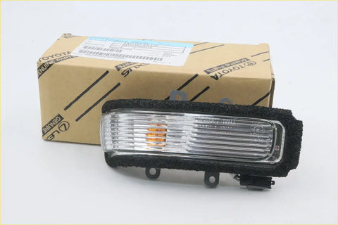 Lh mirror turn signal light cover for toyota hilux ggn15 ggn25 kun16 black rubber housing with clear lens and amber light