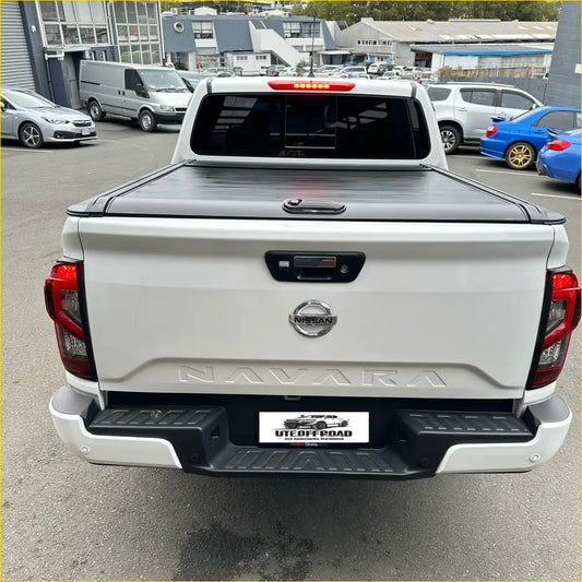 Manual Roller Shutter/Tonneau Cover for Nissan Navara NP300