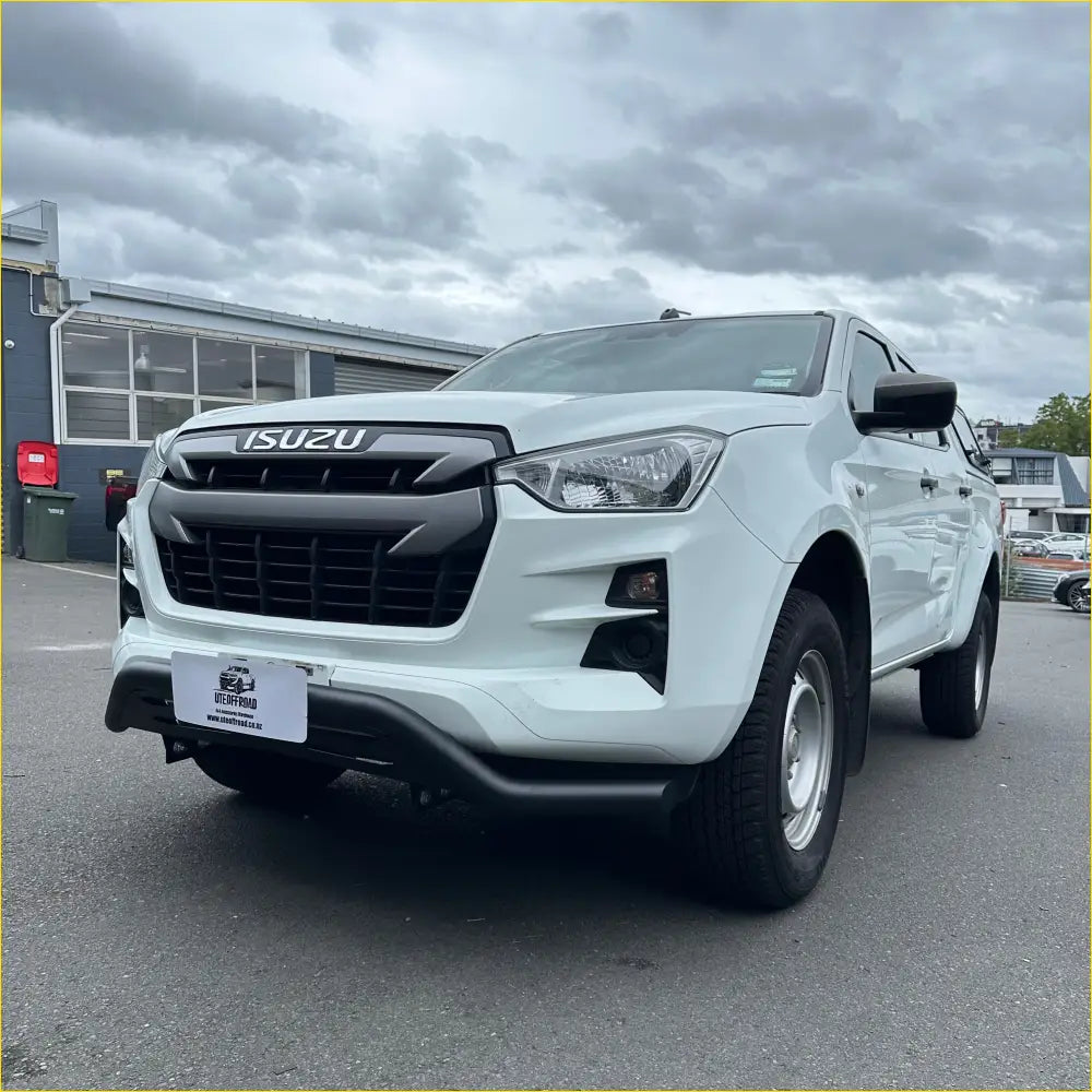 Nudge bar (Compatible Front Sensors) Isuzu D-Max 2021-2023 Black Q1