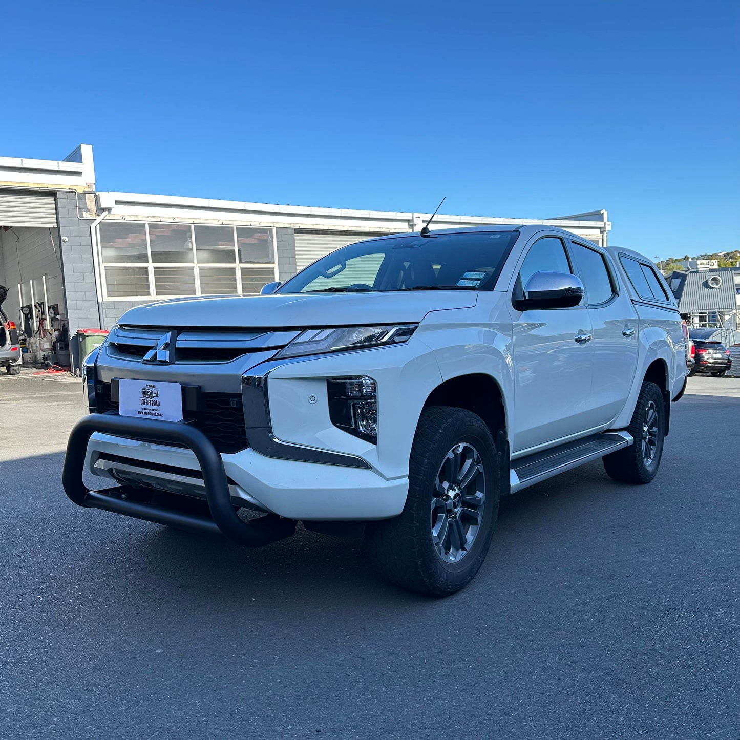 Nudge bar (Compatible Front Sensors) Medium Size Triton 2019-2023