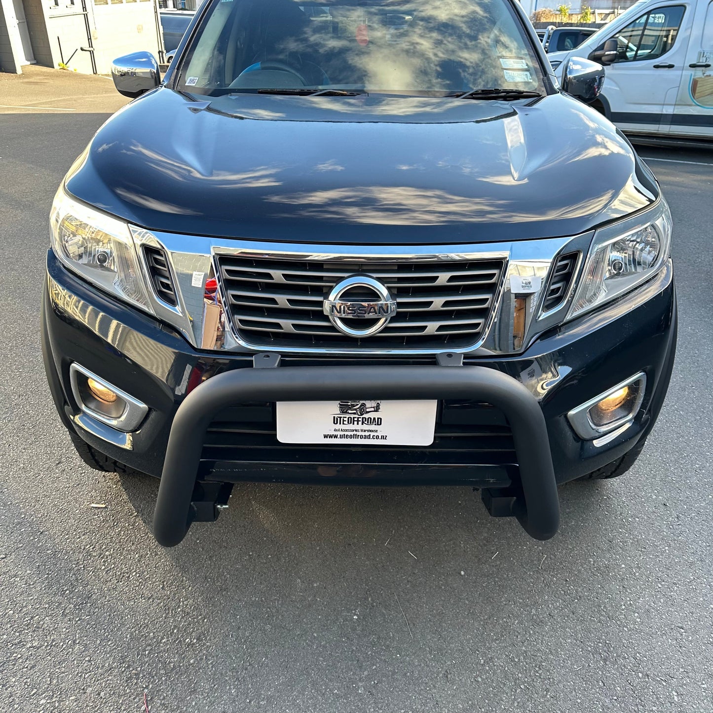 Nudge Bar (Compatible Front Sensors) Nissan Navara NP300 2015-2020