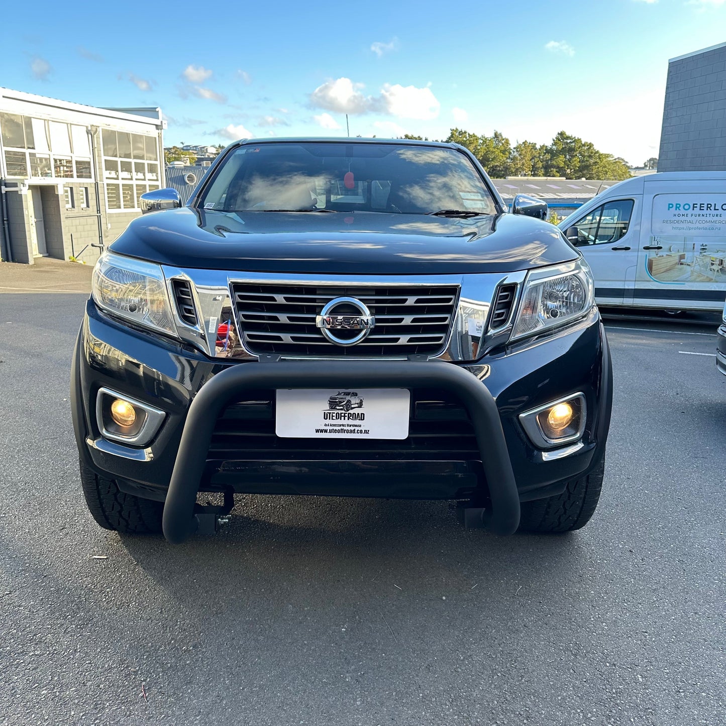 Nudge Bar (Compatible Front Sensors) Nissan Navara NP300 2015-2020