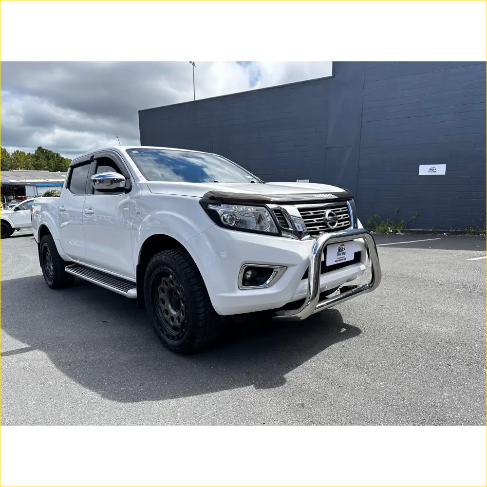 Nudge Bar (Compatible Front Sensors) Nissan Navara NP300 2015-2020