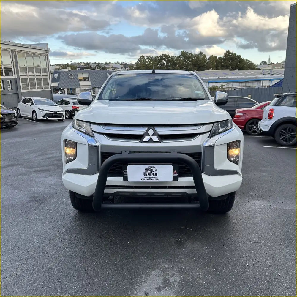 Nudge bar for Triton 2019-2023 Black