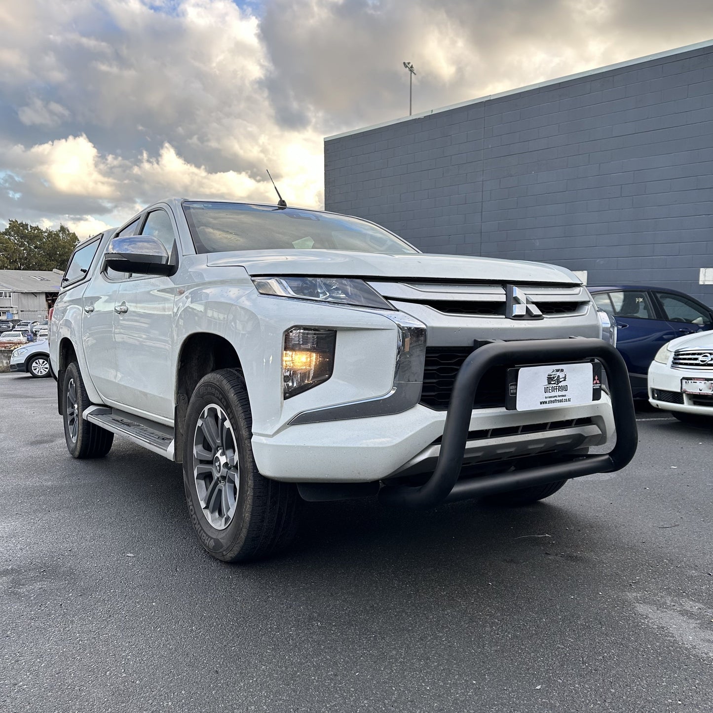 Nudge bar for Triton 2019-2023 Black