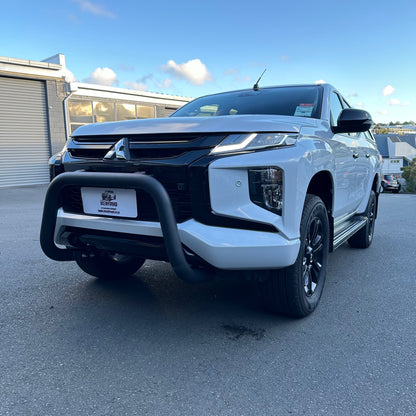 Nudge bar for Triton 2019-2023 Black W2