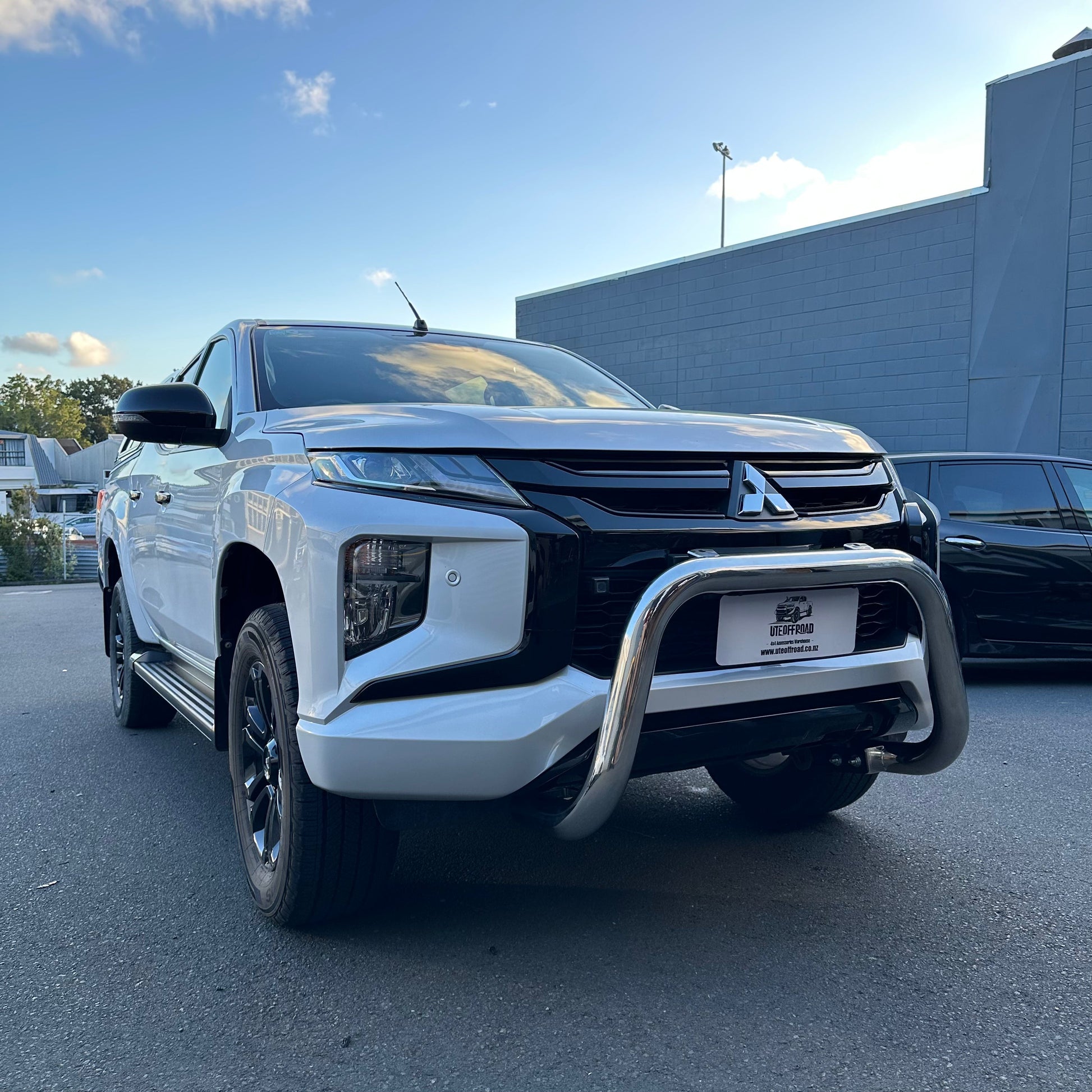 Nudge bar for Triton 2019-2023 Chrome W3