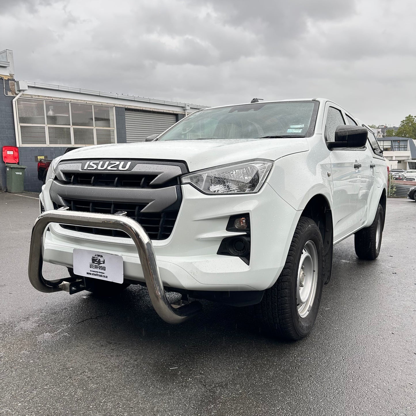 Nudge Bar Isuzu D-Max LS / LX 2021-2023 Chrome W3