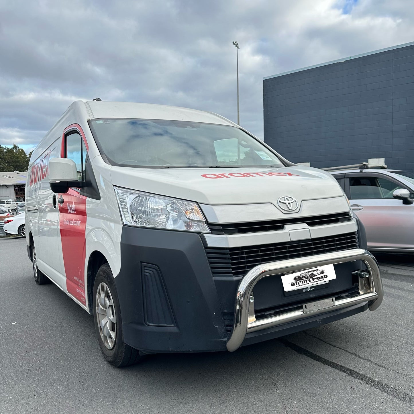 Nudge Bar Toyota Hiace 2019+ Chrome