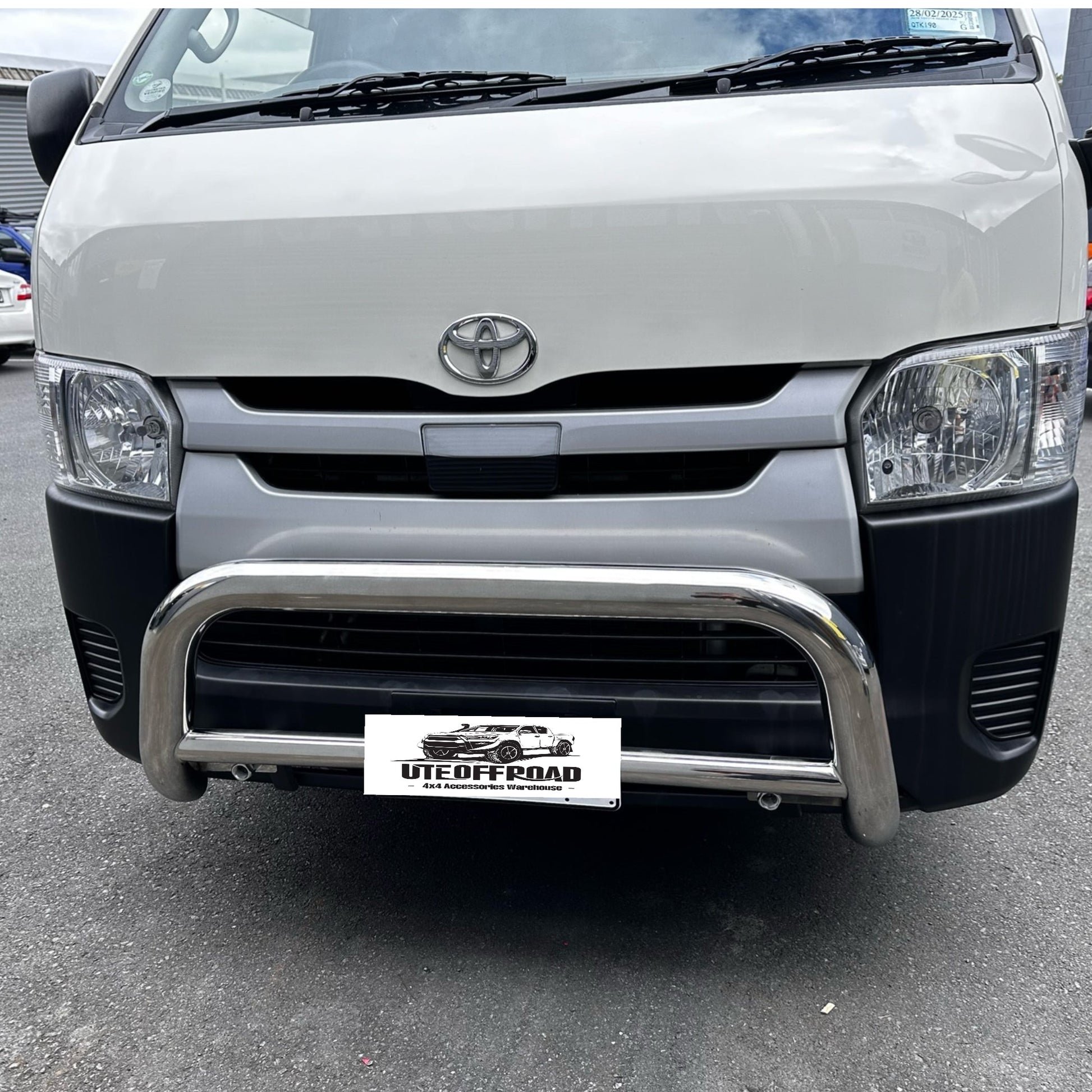Nudge Bar Toyota Hiace Narrow Body 2005-2019 Chrome