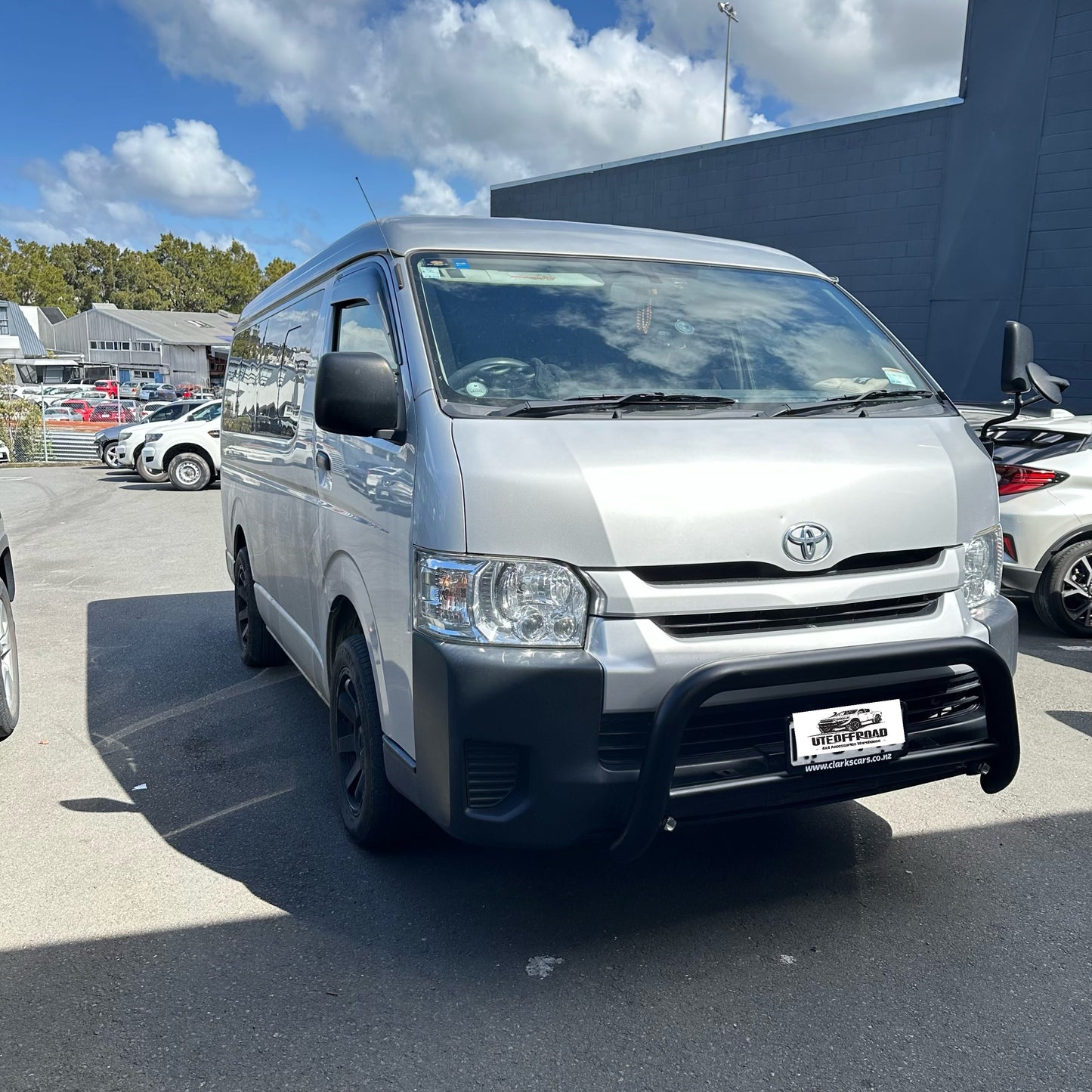 Nudge Bar Toyota Hiace Wide Body 2005-2019 Matte Black