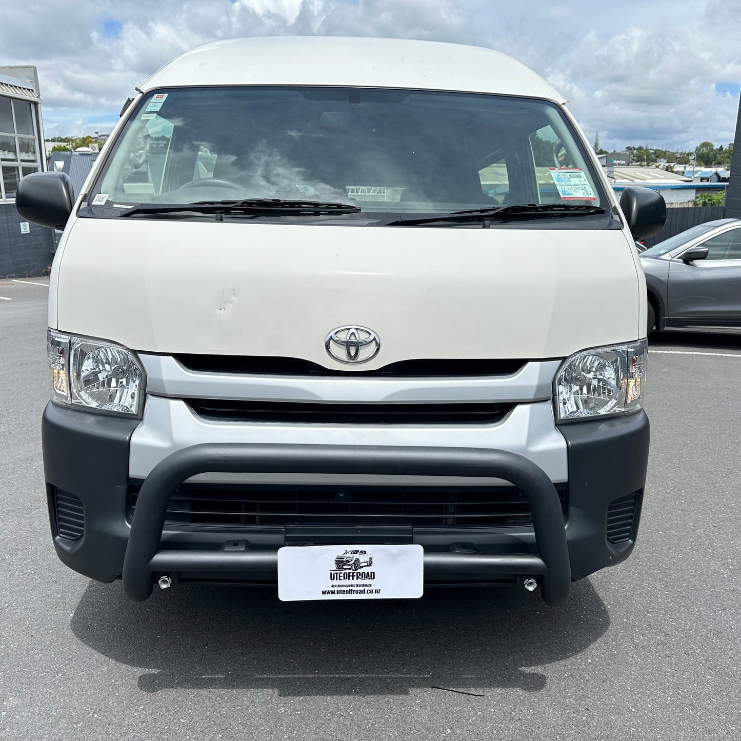 Nudge Bar Toyota Hiace Wide Body 2005-2019 Matte Black