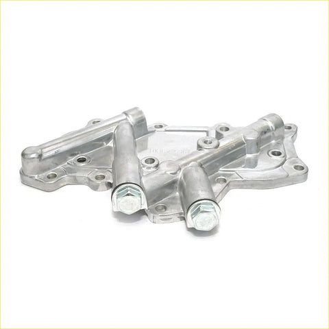 Silver metallic oil cooler cover with two cylindrical output shafts and threaded fittings for nissan pathfinder terrano yd21 wd21 1986-1993