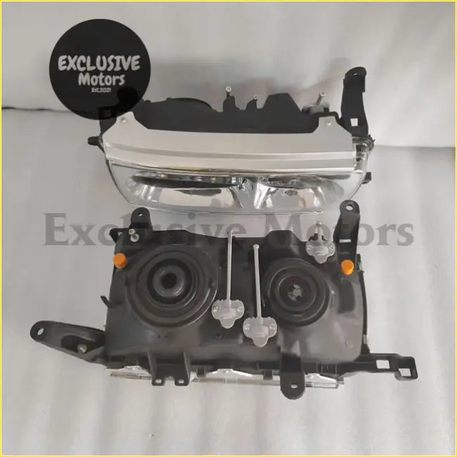 Pair of Crystal Headlights for Toyota Land Cruiser - Lights