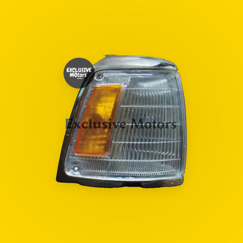 Right Hand Corner Light for Toyota Hilux (1989-1996)