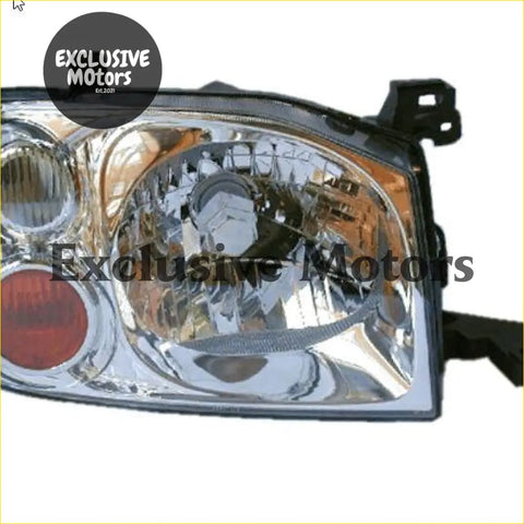 Right-hand headlight for nissan navara 2002-2013 with chrome finish clear lens and red turn signal indicator