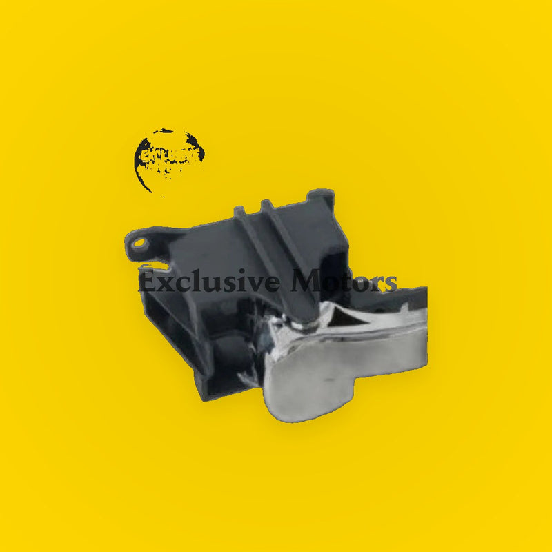Right Hand Inner Door Handle for Nissan Navara D40 (2005-2015)