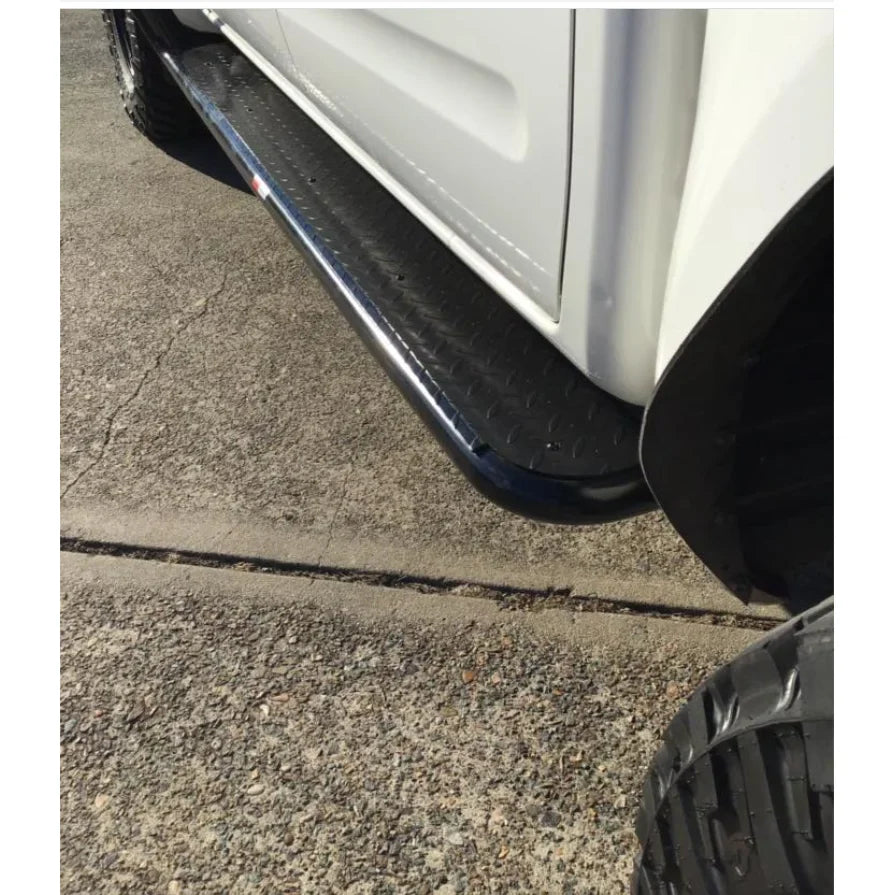 Black running board for Nissan Navara D40 2005-2015 with premium steel brush bars