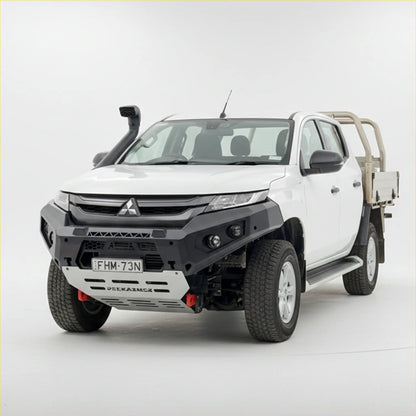 White mitsubishi triton mr with black and silver rockarmor gt steel hoopless bullbar and side steps
