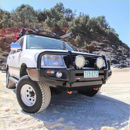 White toyota 4runner with black steel rockarmor premium bullbar and roof rack for landcruiser fj100 ifs