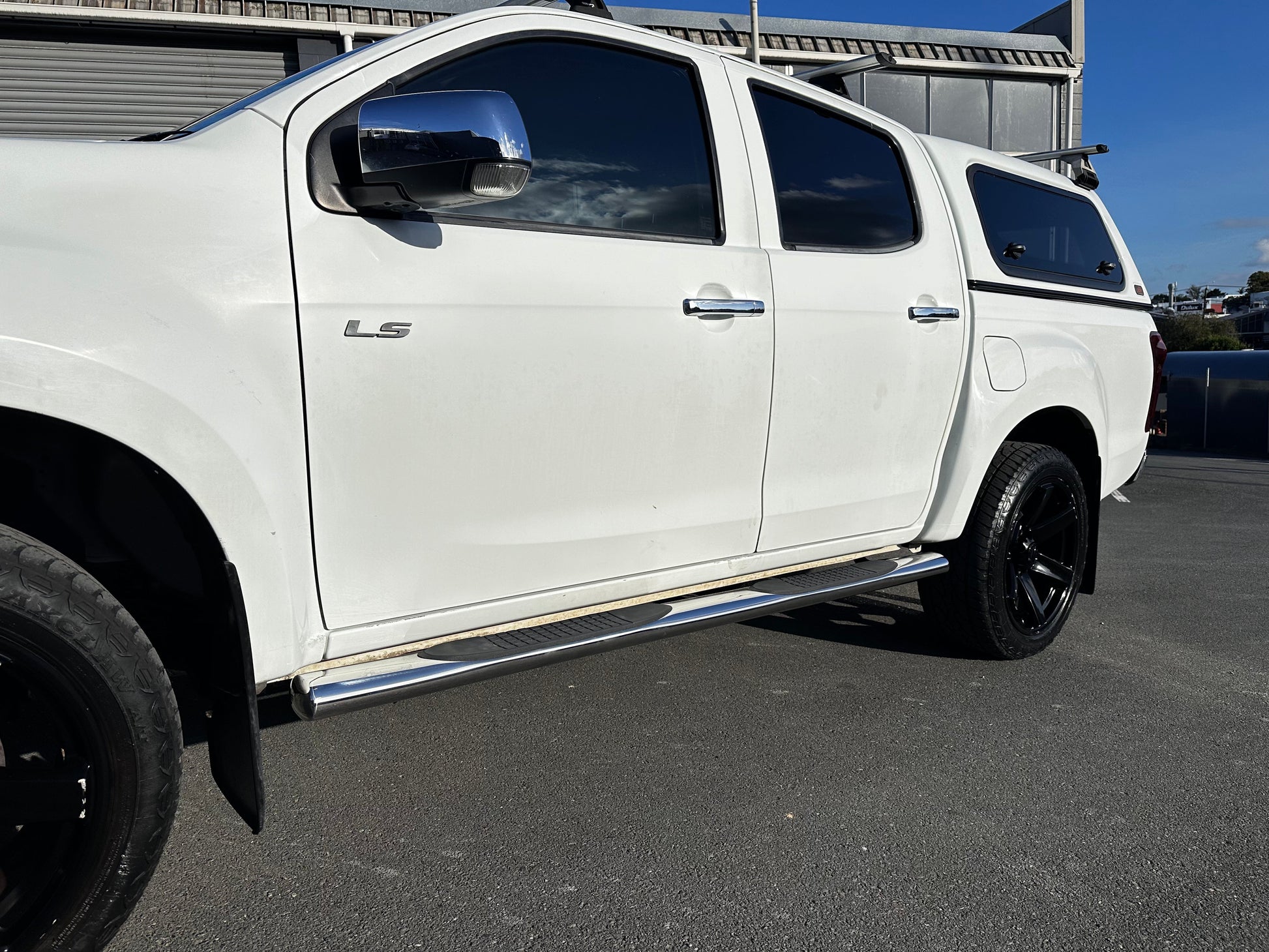 Running Board 4 inch Oval Tube Stainless Steel D-Max 2012-2020 Double