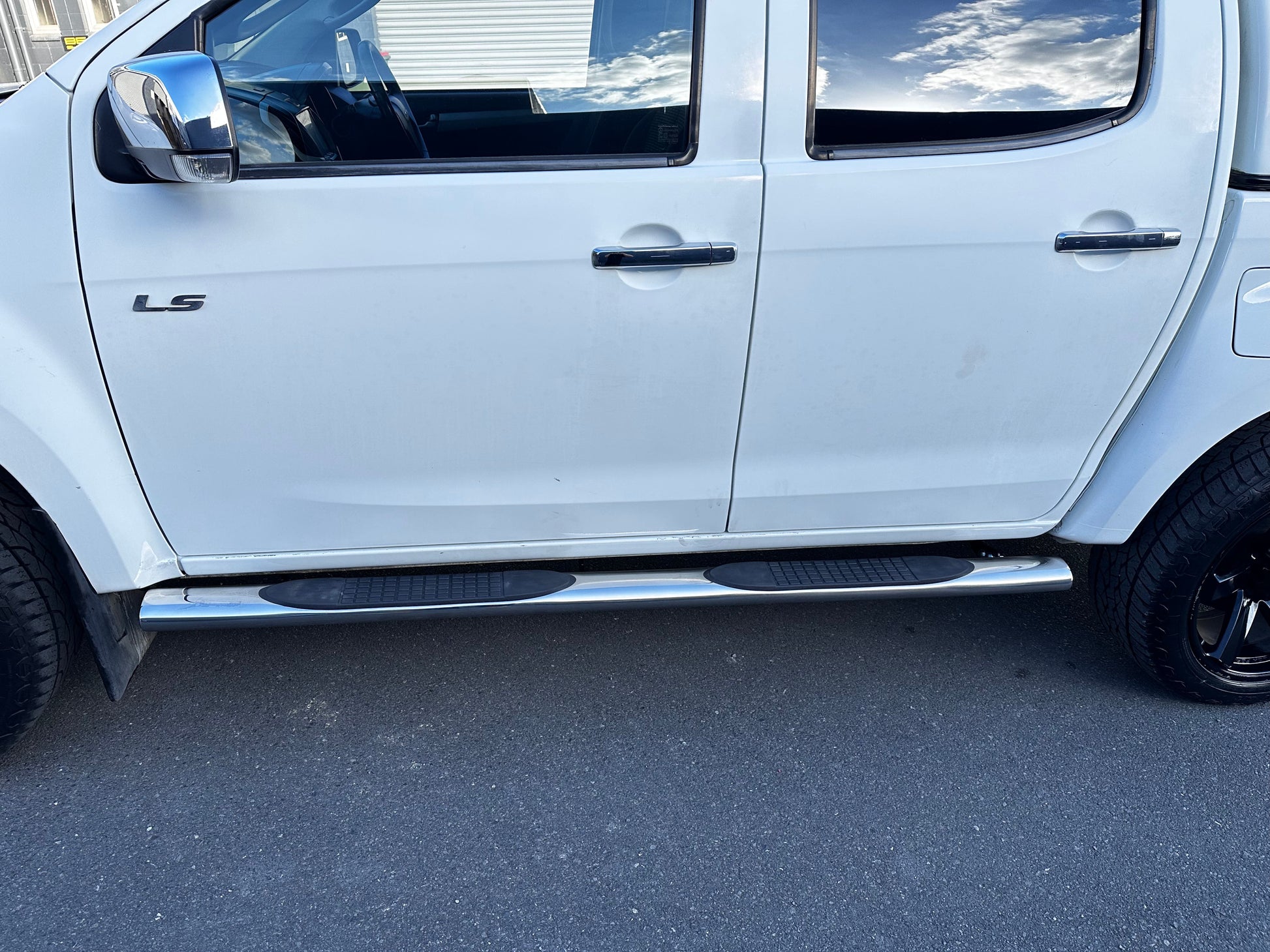 Running Board 4 inch Oval Tube Stainless Steel D-Max 2012-2020 Double