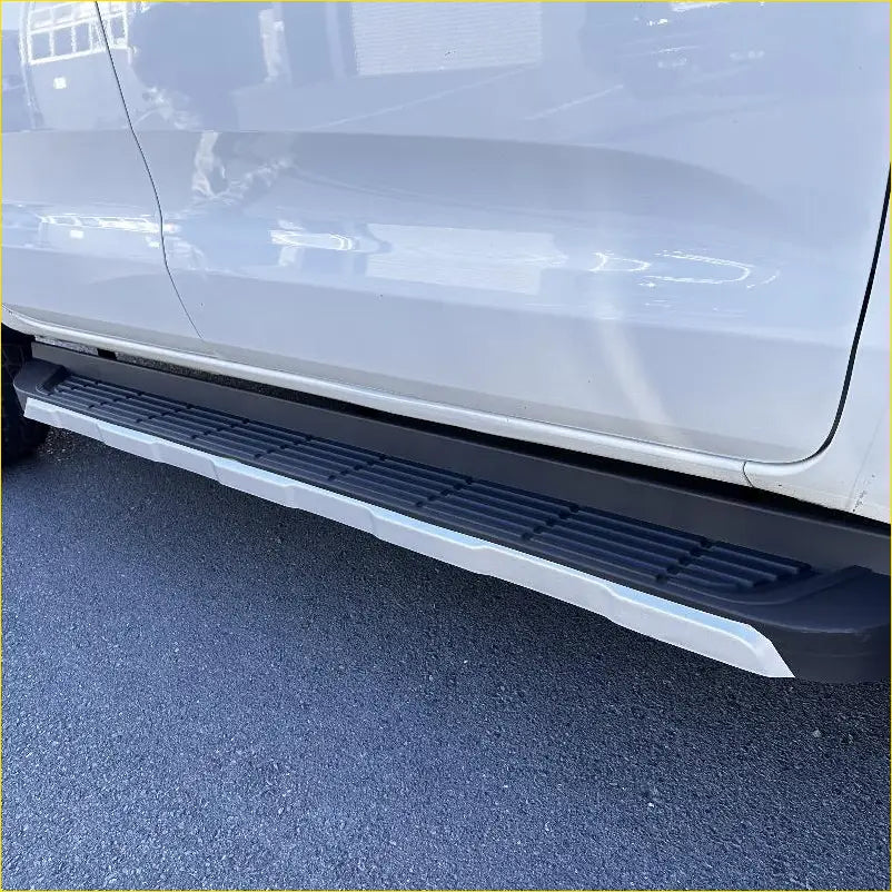 Black and silver dual tone running board for Ford Ranger Everest 2012-2021 with textured ribbed grip surface