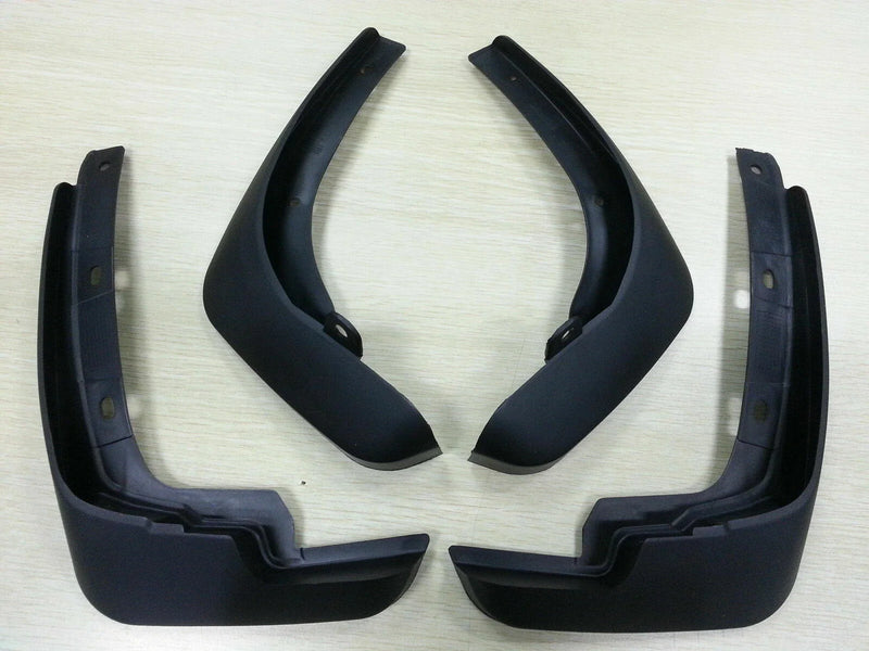 Nissan Tiida Versa 4 x Mudguards Mud Flaps Splash Guards (2011-2015)