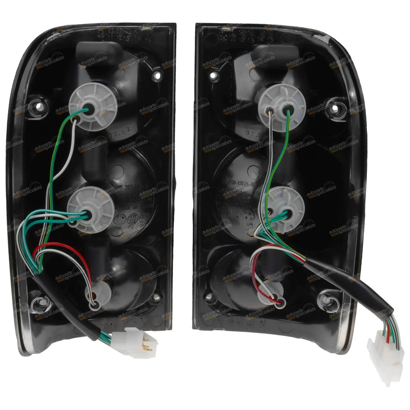 Hilux RZN149R Tail Light Pair (1997–2005)