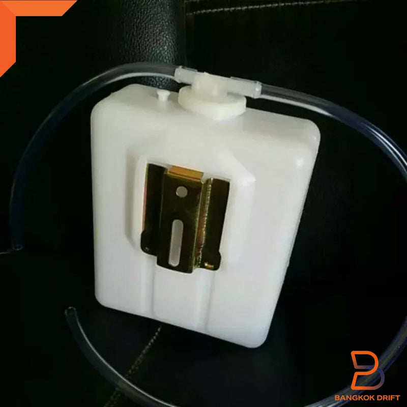 Universal Car Truck Pickup Coolant Reservoir Overflow Bottle Tank