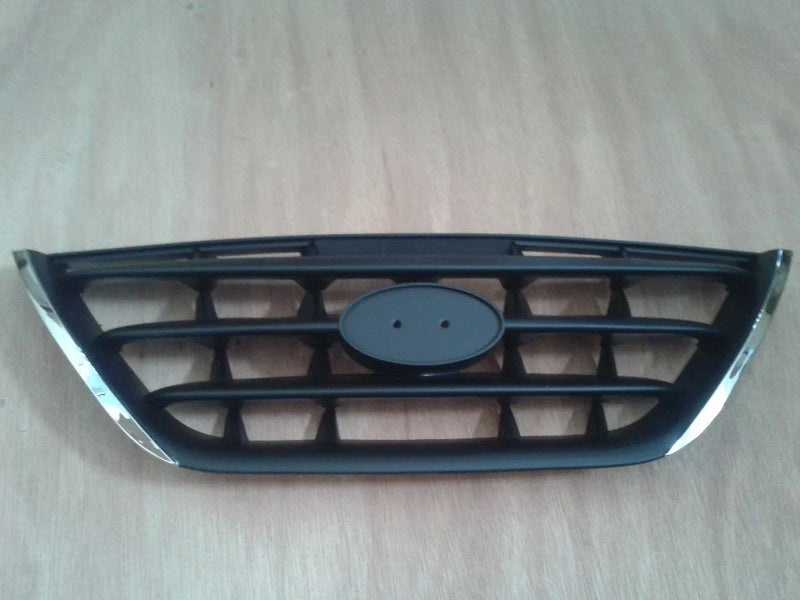 Hyundai Elantra XD (2003-2006) - Chrome / Black Front Grill